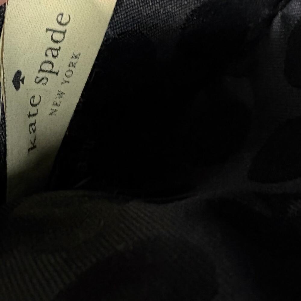 Kate Spade New York Highland Place Bee Wristlet Black Pebbled Leather Gold Zip - Picture 9 of 13